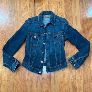 FRX Clothing Women’s Jean Jacket Size Medium Blue Fitted waist Made in USA